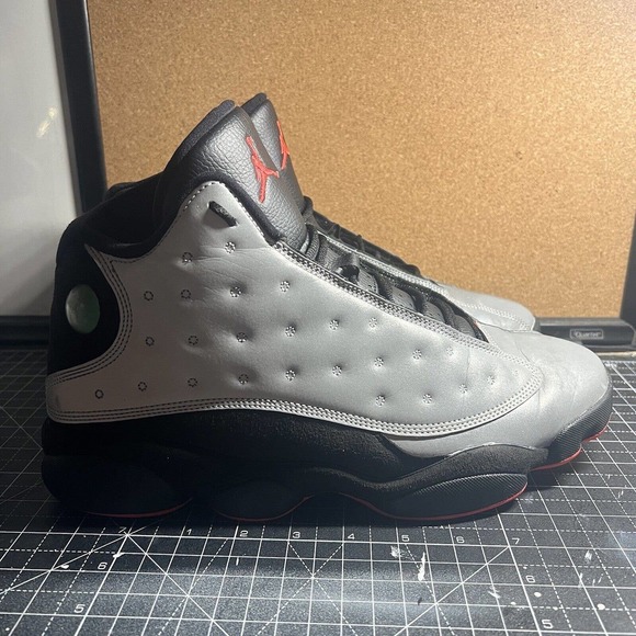 Size 12 - Air Jordan 13 Retro 'Reflective Silver' 696298-023 - Picture 5 of 14